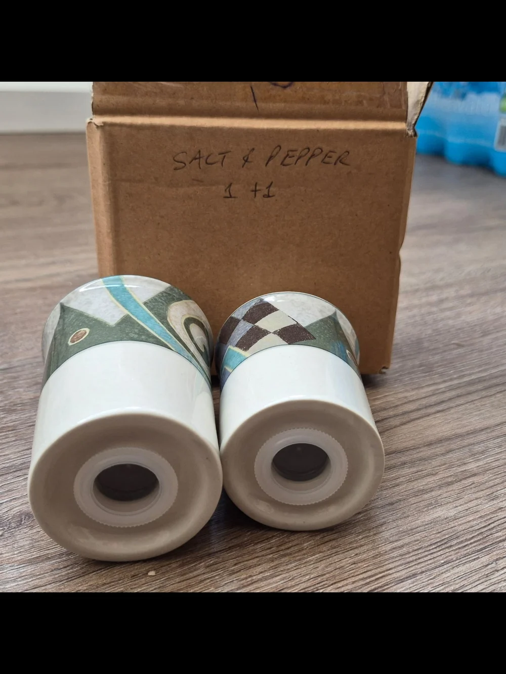 Cream Ceramic Salt and Pepper Shaker Set with Geometric Accent